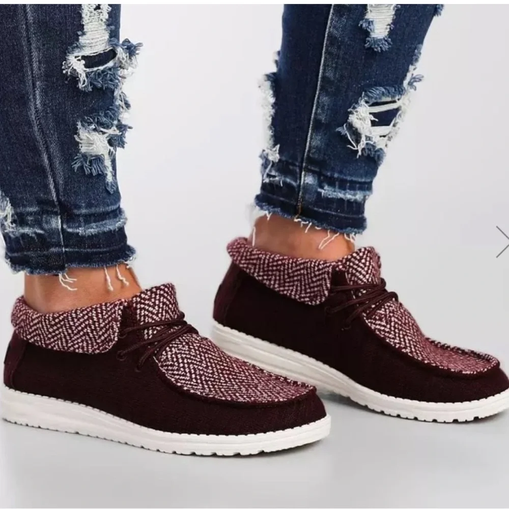 Hey Dude “Britt” Burgundy Mix Booties, Sz 9
